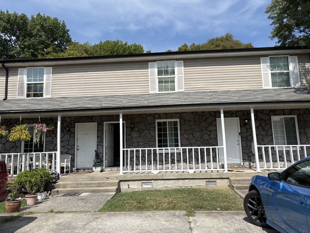 278 Donna Dr Apt C, Hendersonville, TN 37075