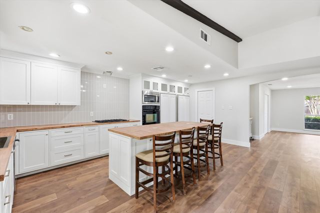 3304 Bellingham Court, Dallas, TX 75228