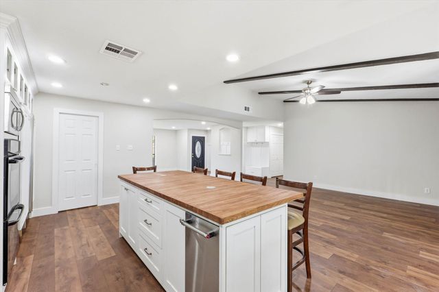 3304 Bellingham Court, Dallas, TX 75228