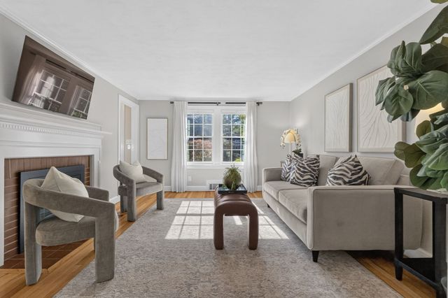 119 Sylvan Rd, Needham, MA 02492