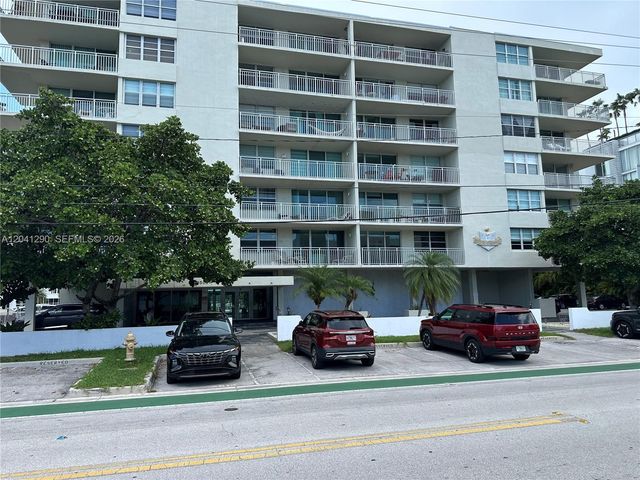 9500 W Bay Harbor Dr 6A, Bay Harbor Islands, FL 33154