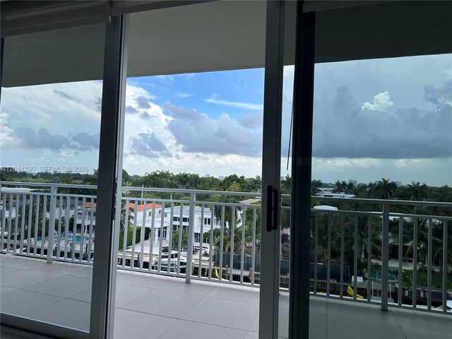 9500 W Bay Harbor Dr 6A, Bay Harbor Islands, FL 33154