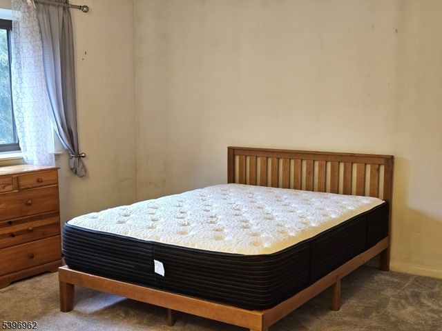 2 Sparrow Ci, Hampton Twp., NJ 07860