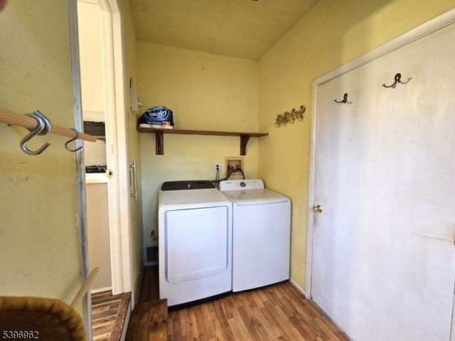 2 Sparrow Ci, Hampton Twp., NJ 07860