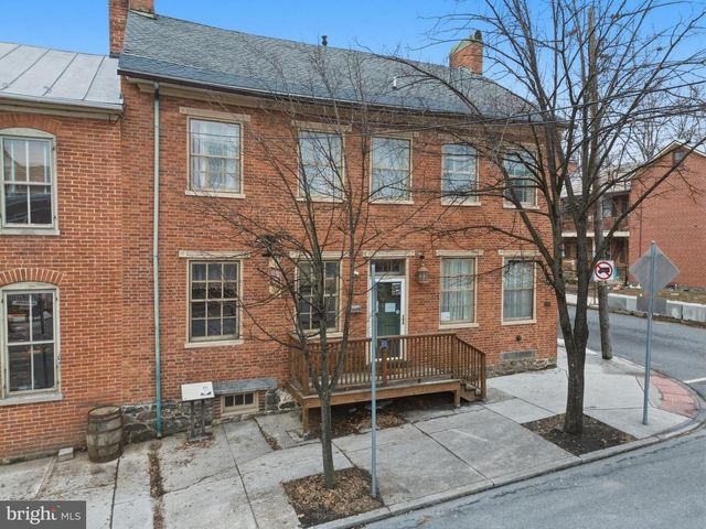 301-303 BALTIMORE ST, Gettysburg, PA 17325
