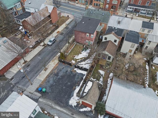 301-303 BALTIMORE ST, Gettysburg, PA 17325