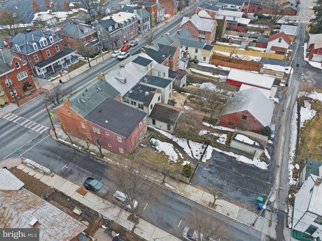 301-303 BALTIMORE ST, Gettysburg, PA 17325