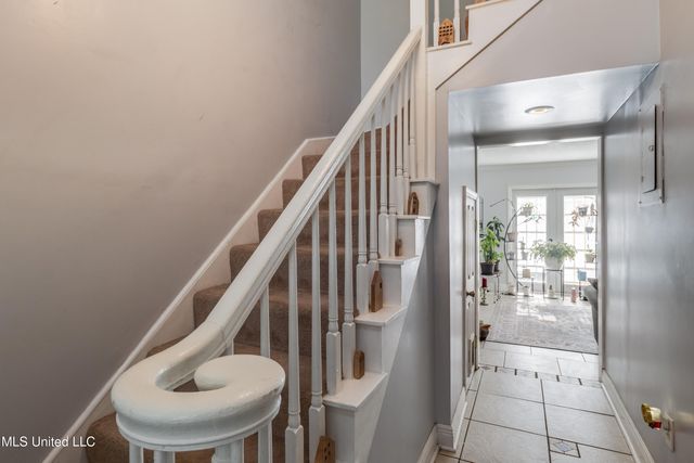 928 Courthouse Road, 8, Gulfport, MS 39507