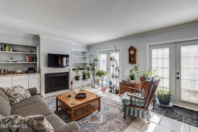 928 Courthouse Road, 8, Gulfport, MS 39507