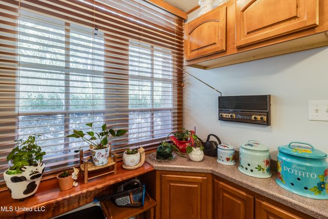 928 Courthouse Road, 8, Gulfport, MS 39507