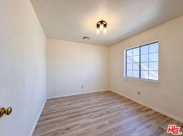 1138 Encantadora Lane, Lancaster, CA 93535