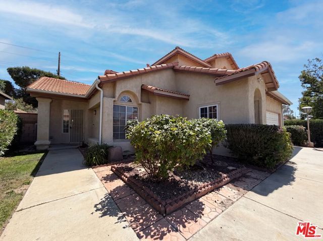 1138 Encantadora Lane, Lancaster, CA 93535