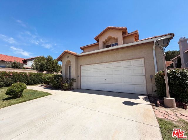 1138 Encantadora Lane, Lancaster, CA 93535
