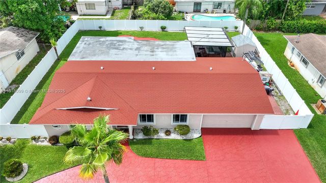 4500 NW 7th St, Plantation, FL 33317
