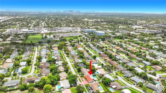 4500 NW 7th St, Plantation, FL 33317