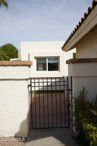 2318 W IRONWOOD Drive, Chandler, AZ 85224