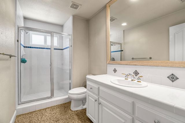 5025 W Birch Avenue, Fresno, CA 93722