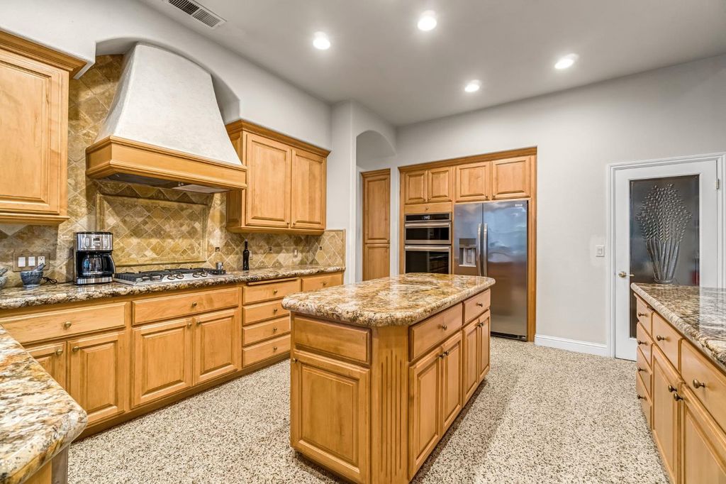 Image 17 of property listing at 5025 W Birch Avenue, Fresno, CA 93722