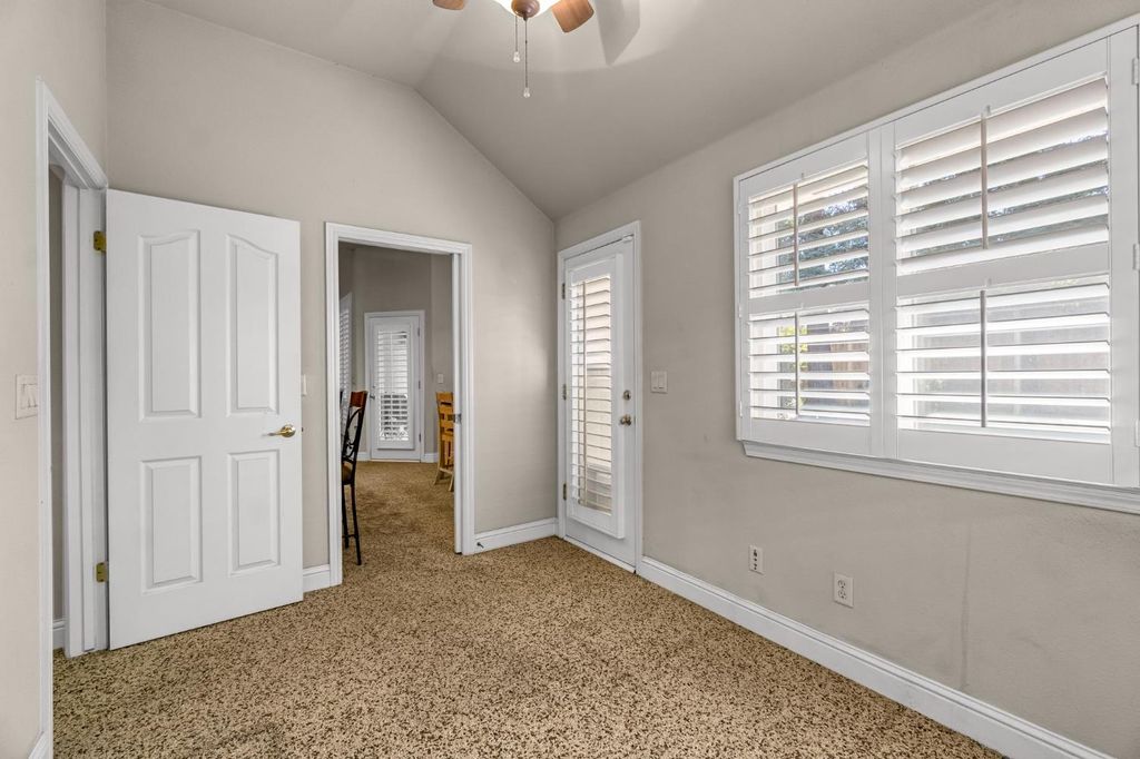Image 26 of property listing at 5025 W Birch Avenue, Fresno, CA 93722