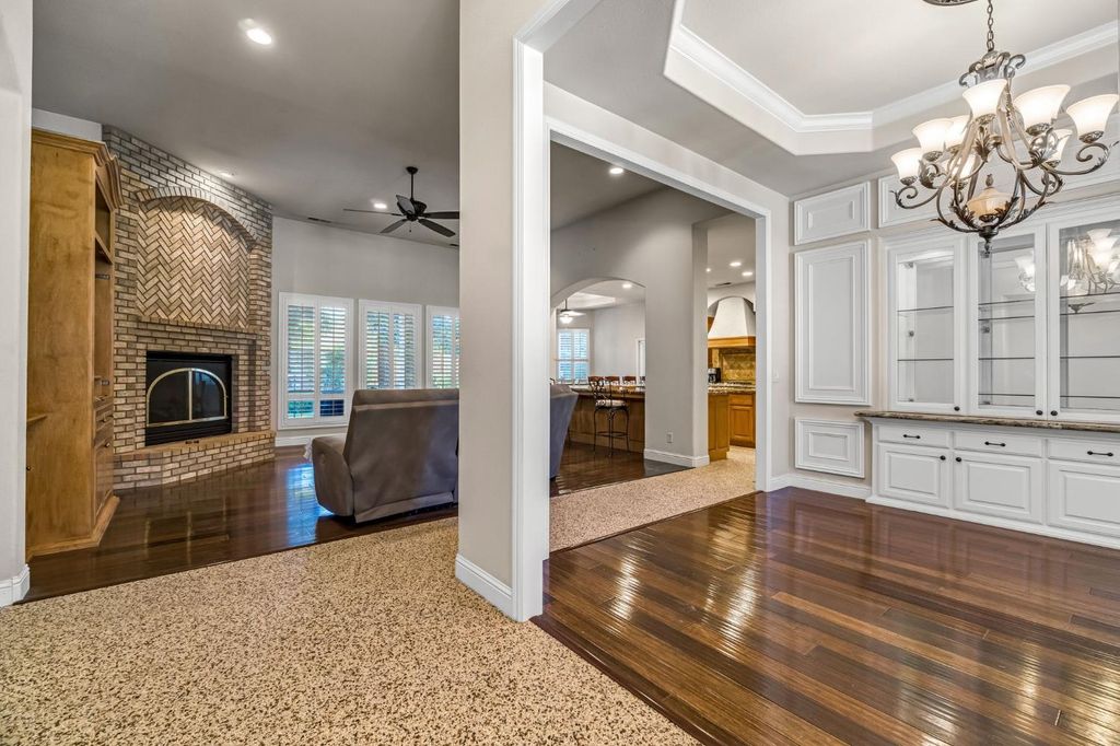Image 6 of property listing at 5025 W Birch Avenue, Fresno, CA 93722