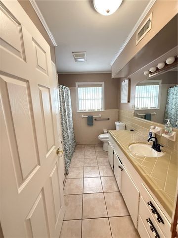 1603 Pena St, Alice, TX 78332