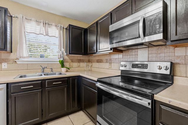 12800 Wedding DR, Manor, TX 78653