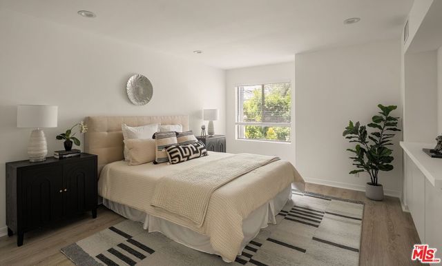 1617 S Beverly Glen Boulevard 404, Los Angeles, CA 90024
