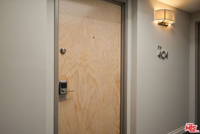 1617 S Beverly Glen Boulevard 404, Los Angeles, CA 90024