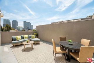 1617 S Beverly Glen Boulevard 404, Los Angeles, CA 90024