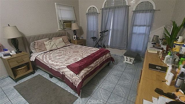 946 S Ferris, East Los Angeles, CA 90022