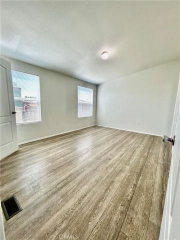 999 S Santa Fe 66, San Jacinto, CA 92583