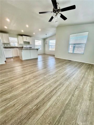 999 S Santa Fe 66, San Jacinto, CA 92583