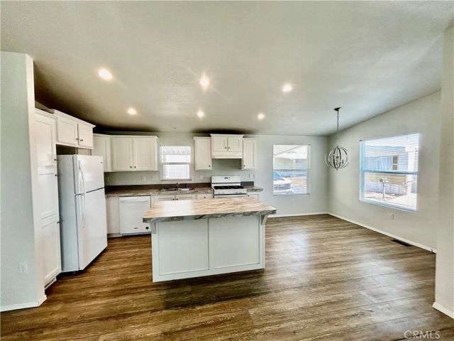 999 S Santa Fe 66, San Jacinto, CA 92583