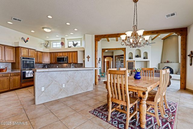 10034 Cantabria Court, Las Cruces, NM 88007