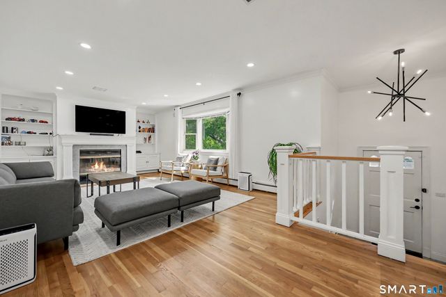 4 Mark Drive, Norwalk, CT 06851