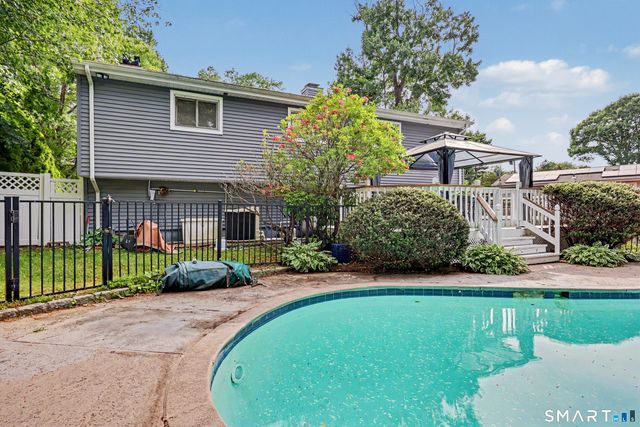 4 Mark Drive, Norwalk, CT 06851