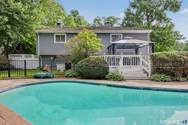 4 Mark Drive, Norwalk, CT 06851