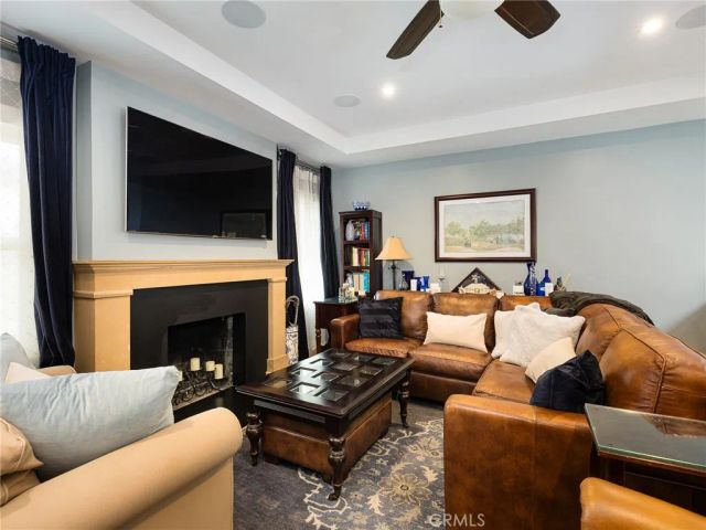 211 E Pine Avenue, El Segundo, CA 90245