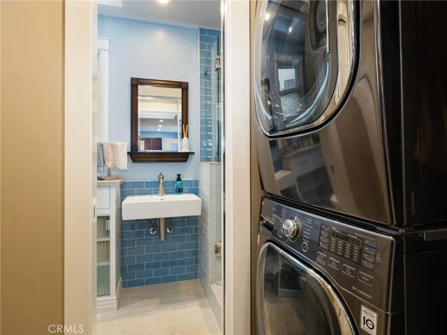 211 E Pine Avenue, El Segundo, CA 90245