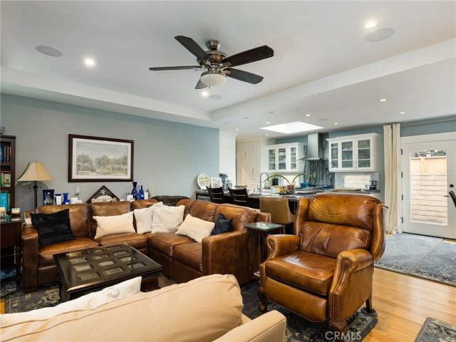 211 E Pine Avenue, El Segundo, CA 90245