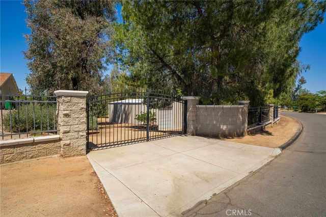 16639 Fox Glen, Riverside, CA 92504