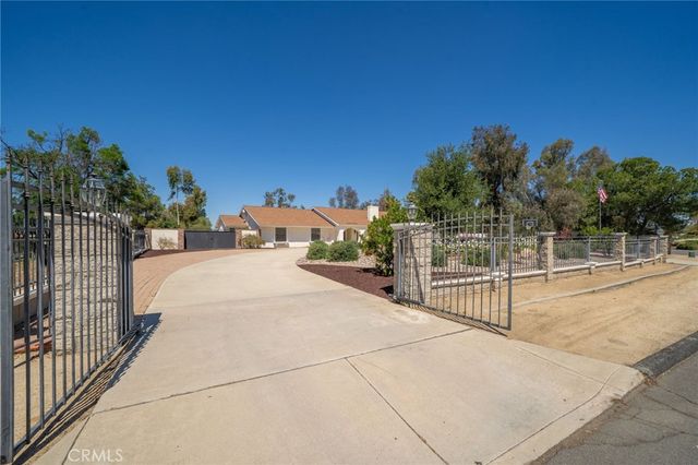 16639 Fox Glen, Riverside, CA 92504