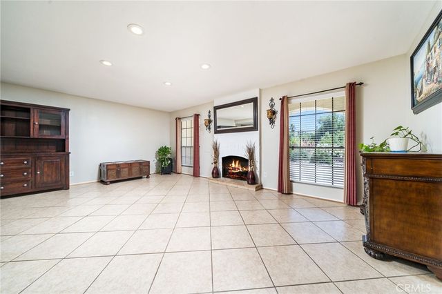 16639 Fox Glen, Riverside, CA 92504