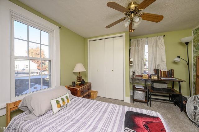 219 5th Drive NW, New Philadelphia, OH 44663