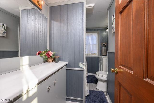 219 5th Drive NW, New Philadelphia, OH 44663