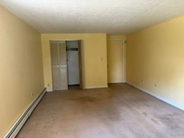 10 Zabriskie Dr E, Newburyport, MA 01950