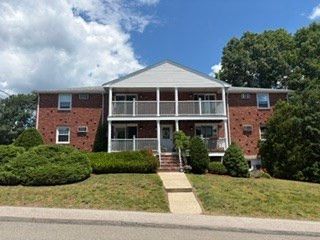 10 Zabriskie Dr E, Newburyport, MA 01950