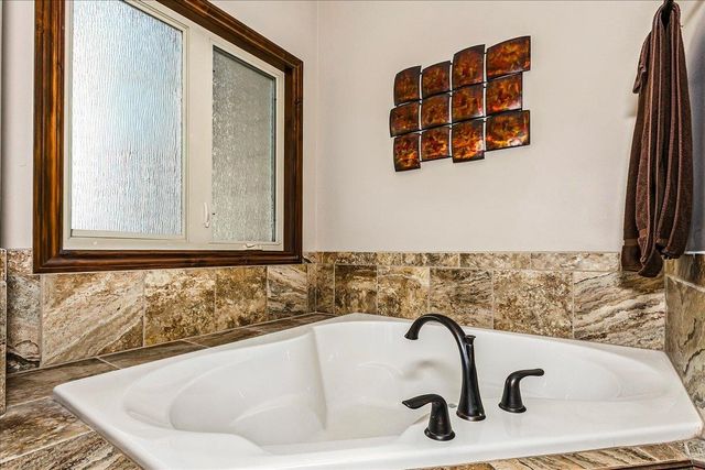 111 N City View St, Wichita, KS 67235