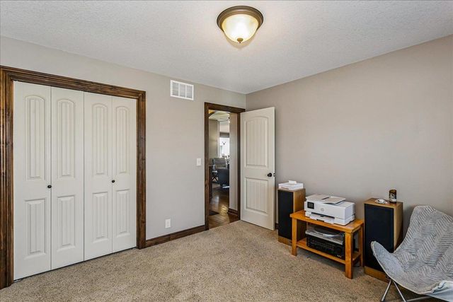 111 N City View St, Wichita, KS 67235