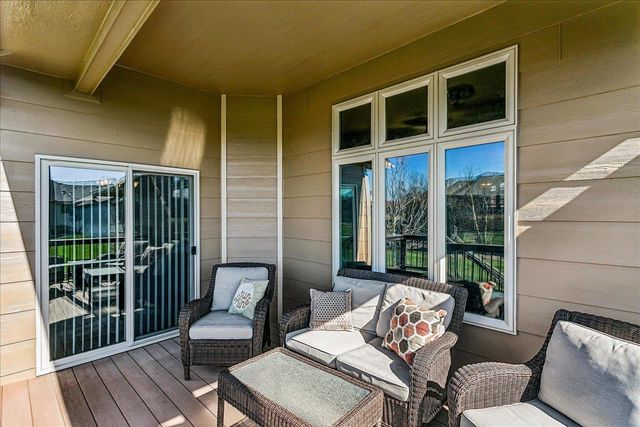 111 N City View St, Wichita, KS 67235